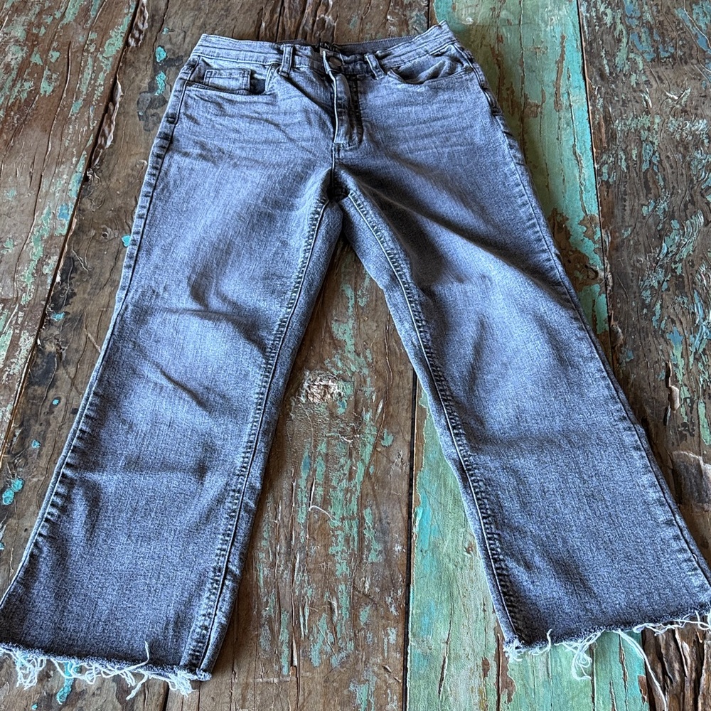 VENUS Women's Flare Gray Jeans